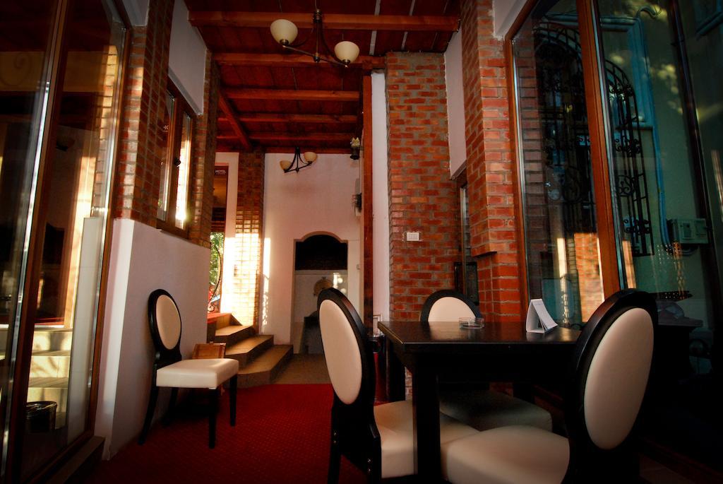 Hotel Zara Roman Exterior foto